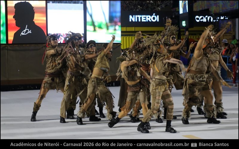 Desfile Acadêmicos de Niterói no Carnaval 2026 do Rio de Janeiro - carnavalnobrasil.com.br