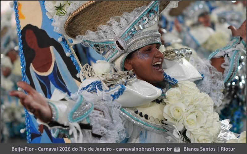 Desfile Beija-Flor de Nilópolis no Carnaval 2026 do Rio de Janeiro - carnavalnobrasil.com.br