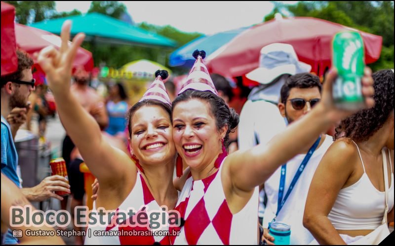 Foto bloco Estratégia no Carnaval de Rua 2026 do Rio de Janeiro - carnavalnobrasil.com.br