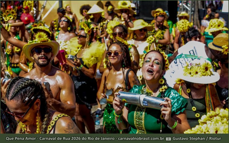 Foto bloco Que Pena Amor no Carnaval de Rua 2026 do Rio de Janeiro - carnavalnobrasil.com.br