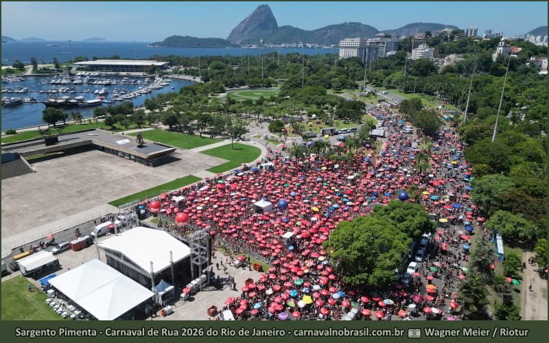 Fotos bloco Sargento Pimenta no Carnaval de Rua 2026 do Rio de Janeiro