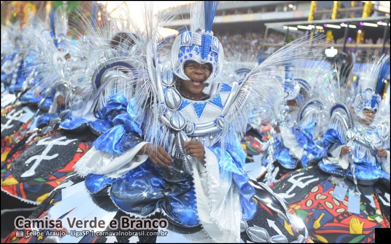 Desfile Camisa Verde e Branco no Carnaval 2026 de São Paulo - carnavalnobrasil.com.br