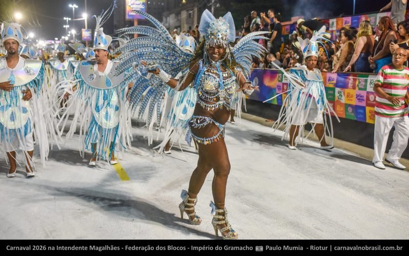 Foto Carnaval 2026 na Intendente Magalhães - Federação dos Blocos – Império do Gramacho - carnavalnobrasil.com.br
