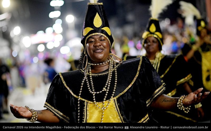 Foto Carnaval 2026 na Intendente Magalhães - Federação dos Blocos – Vai Barrar? Nunca! - carnavalnobrasil.com.br