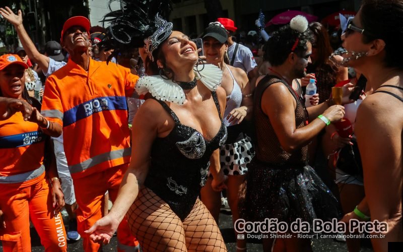 Foto Cordão da Bola Preta no Carnaval de Rua 2026 do Rio de Janeiro - carnavalnobrasil.com.br