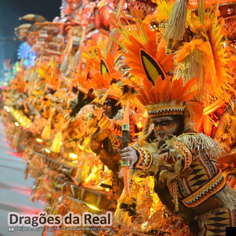 Desfile da Dragões da Real no Carnaval 2026 de São Paulo - carnavalnobrasil.com.br