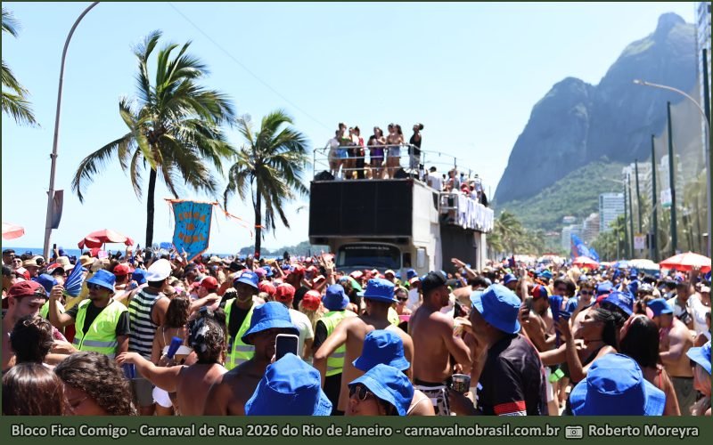 Foto bloco Fica Comigo no Carnaval de Rua 2026 no Rio de Janeiro - carnavalnobrasil.com.br