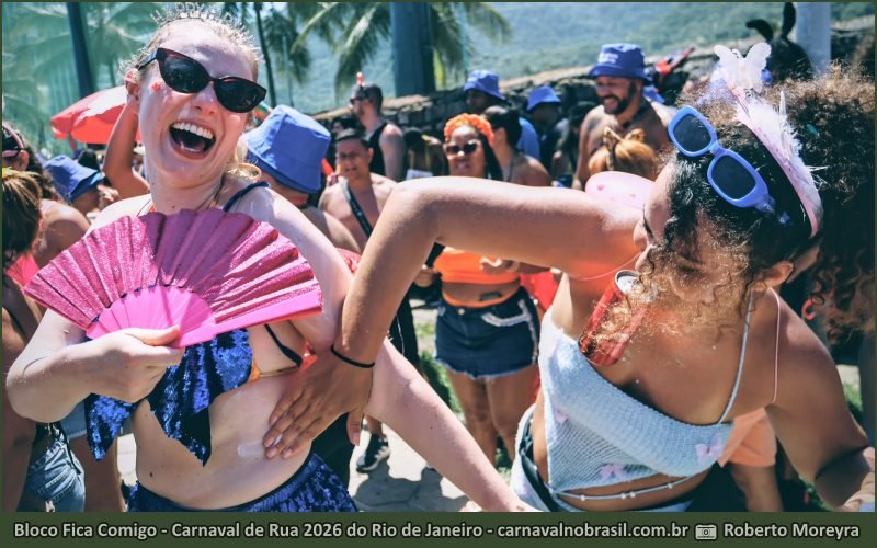 Foto bloco Fica Comigo no Carnaval de Rua 2026 no Rio de Janeiro - carnavalnobrasil.com.br