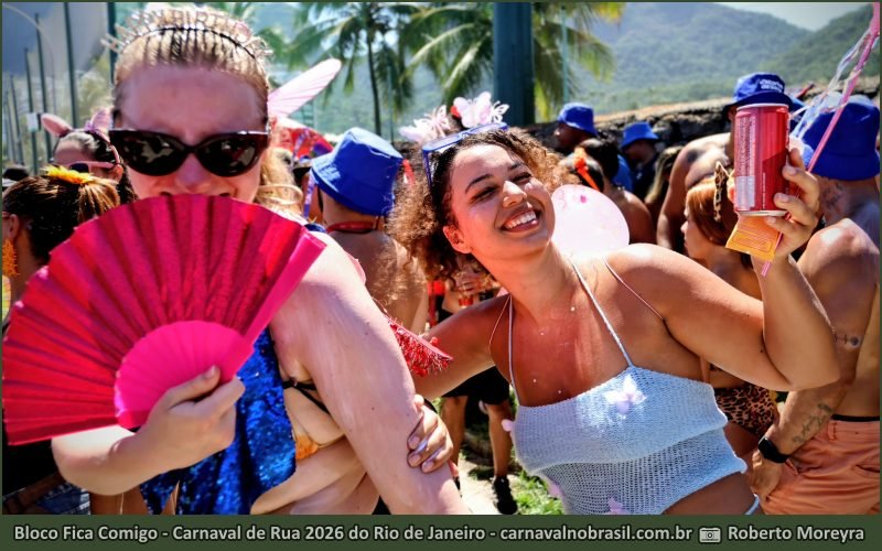 Foto bloco Fica Comigo no Carnaval de Rua 2026 no Rio de Janeiro - carnavalnobrasil.com.br