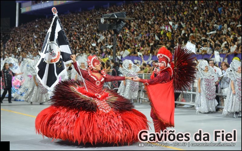Desfile Gaviões da Fiel no Carnaval 2026 de São Paulo - carnavalnobrasil.com.br
