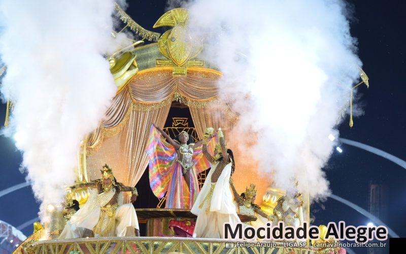 Desfile Mocidade Alegre no Carnaval 2026 de São Paulo - carnavalnobrasil.com.br