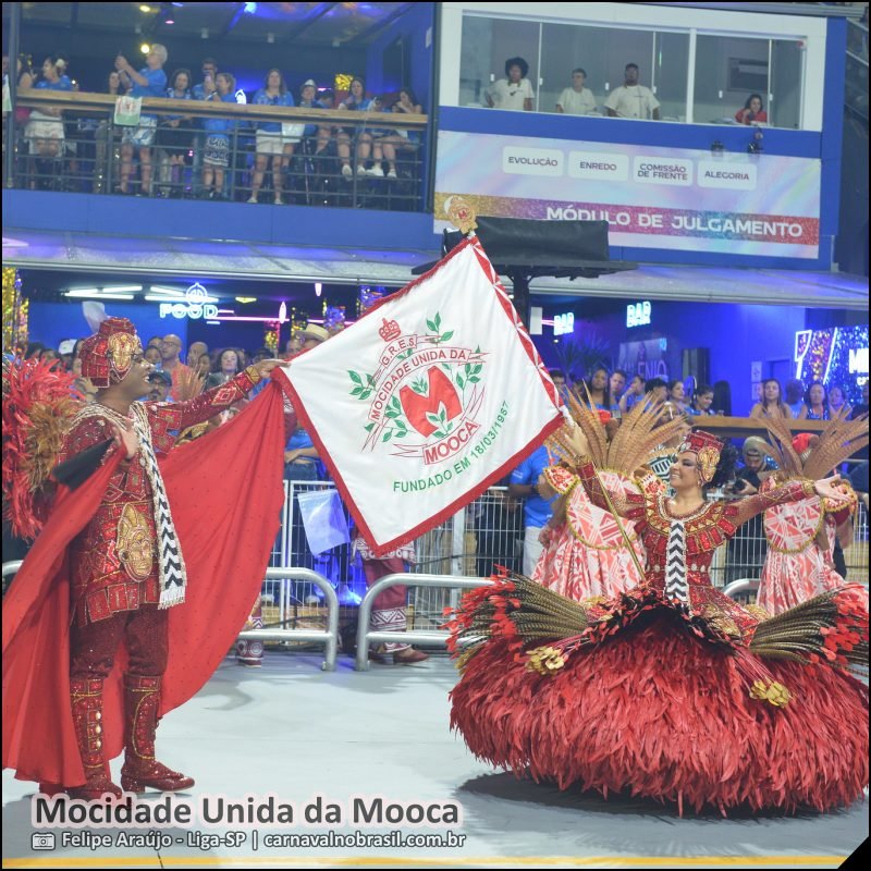 Desfile da Mocidade Unida da Mooca no Carnaval 2026 de São Paulo - carnavalnobrasil.com.br