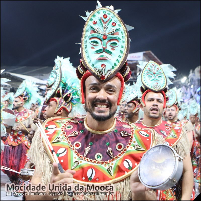 Desfile da Mocidade Unida da Mooca no Carnaval 2026 de São Paulo - carnavalnobrasil.com.br