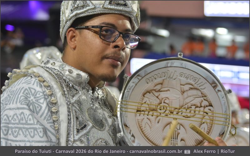 Desfile Paraíso do Tuiuti no Carnaval 2026 do Rio de Janeiro - carnavalnobrasil.com.br