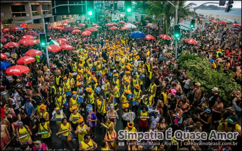 Fotos Bloco Simpatia É Quase Amor no Carnaval de Rua 2026 do Rio de Janeiro - carnavalnobrasil.com.br