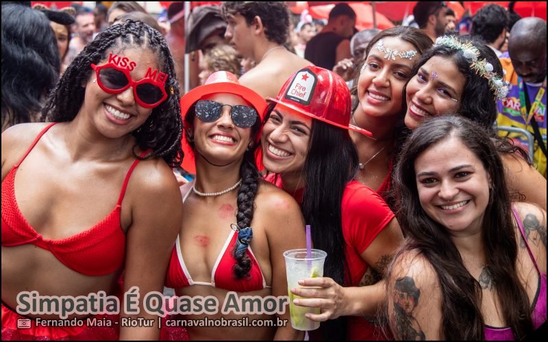 Fotos Bloco Simpatia É Quase Amor no Carnaval de Rua 2026 do Rio de Janeiro - carnavalnobrasil.com.br
