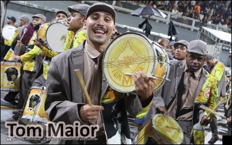 Desfile Tom Maior no Carnaval 2026 de São Paulo - carnavalnobrasil.com.br