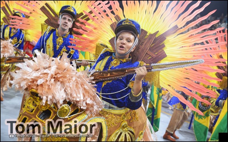 Desfile Tom Maior no Carnaval 2026 de São Paulo - carnavalnobrasil.com.br