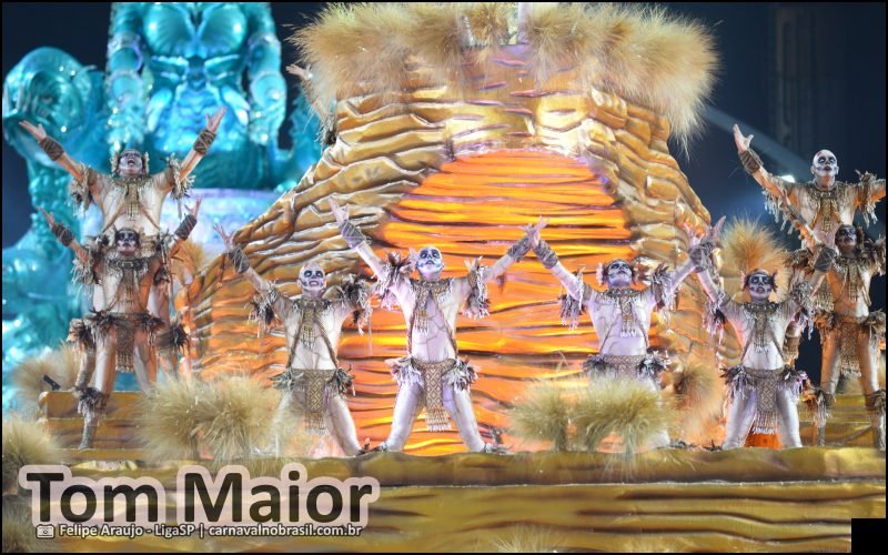 Desfile Tom Maior no Carnaval 2026 de São Paulo - carnavalnobrasil.com.br
