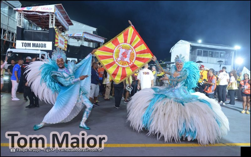 Desfile Tom Maior no Carnaval 2026 de São Paulo - carnavalnobrasil.com.br