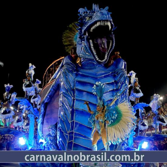 Desfile Acadêmicos de Vigário Geral no Carnaval do Rio de Janeiro - Foto : RioTur - carnavalnobrasil.com.br