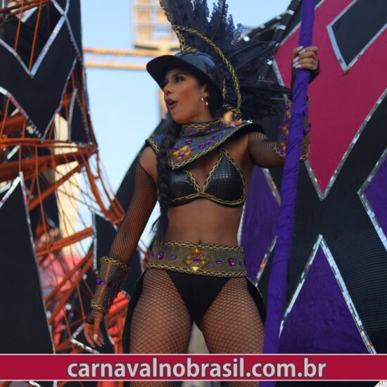 Desfile Acadêmicos do Sossego no Carnaval do Rio de Janeiro -Foto RioTur - carnavalnobrasil.com.br