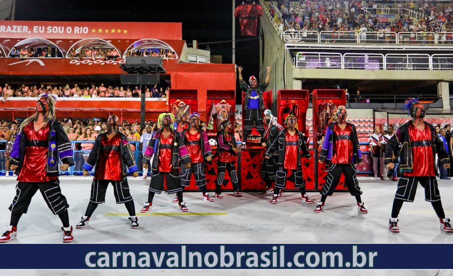 Desfile Estácio de Sá no Carnaval do Rio de Janeiro - Foto RioTur - carnavalnobrasil.com.br