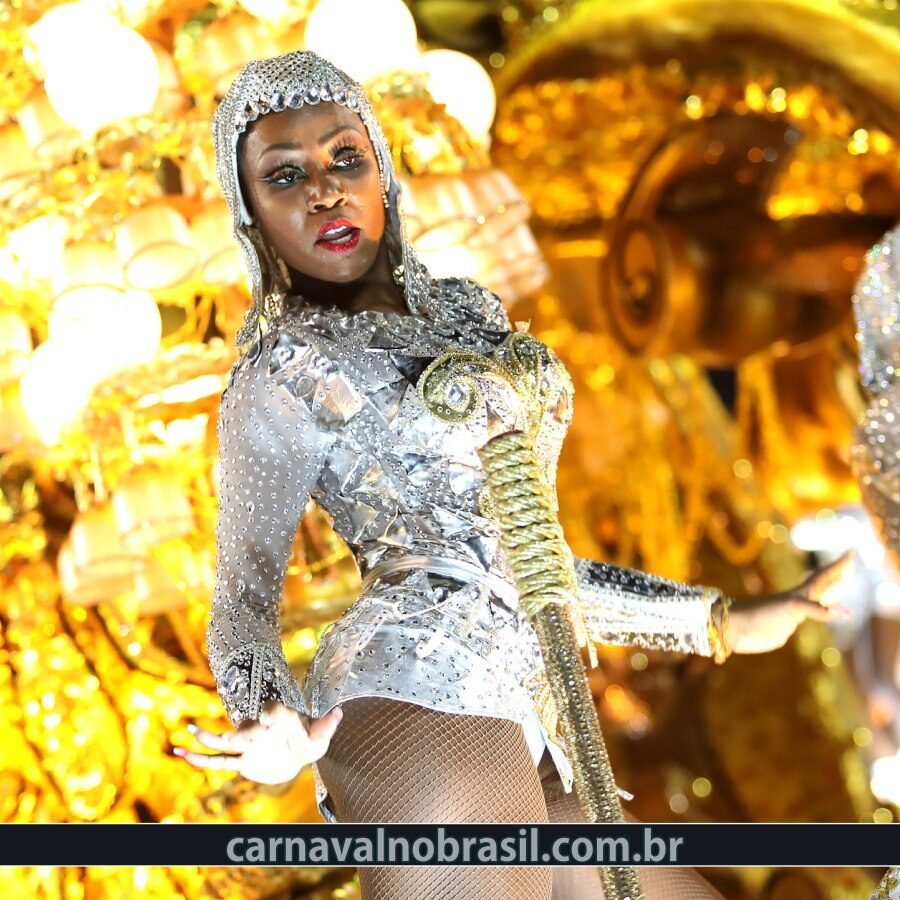 Desfile Imperatriz Leopoldinense no Carnaval 2022 do Rio de Janeiro - Foto RioTur - carnavalnobrasil.com.br