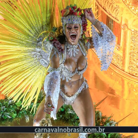 Desfile Imperatriz Leopoldinense no Carnaval 2022 do Rio de Janeiro - Foto RioTur - carnavalnobrasil.com.br