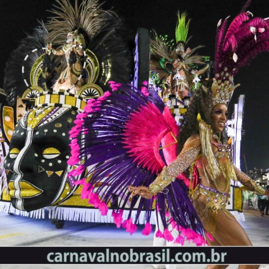Desfile Império da Tijuca no Carnaval do Rio de Janeiro - Foto RioTur - carnavalnobrasil.com.br