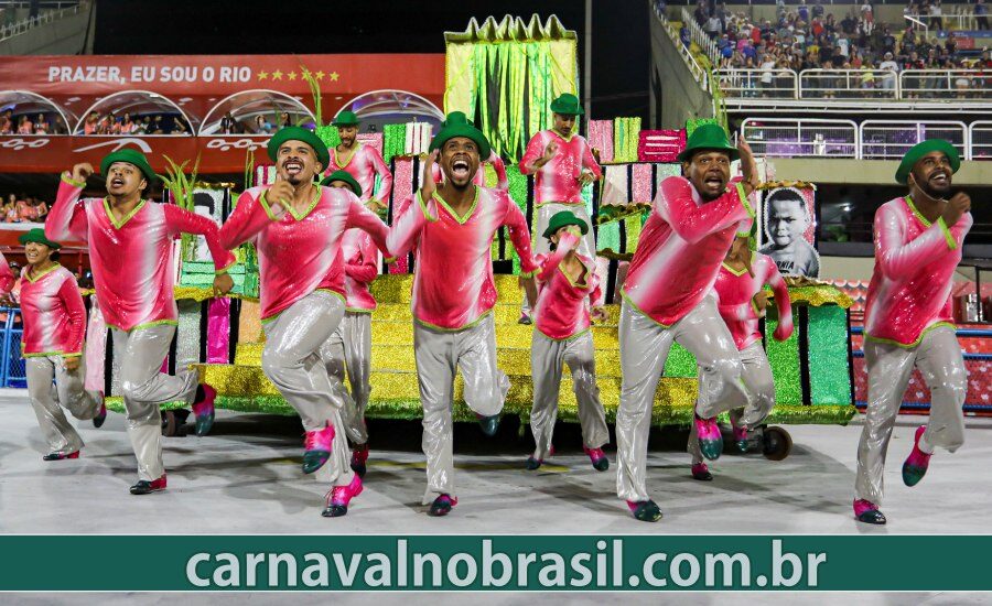 Desfile Lins Imperial no Carnaval do Rio de Janeiro - Foto RioTur - carnavalnobrasil.com.br