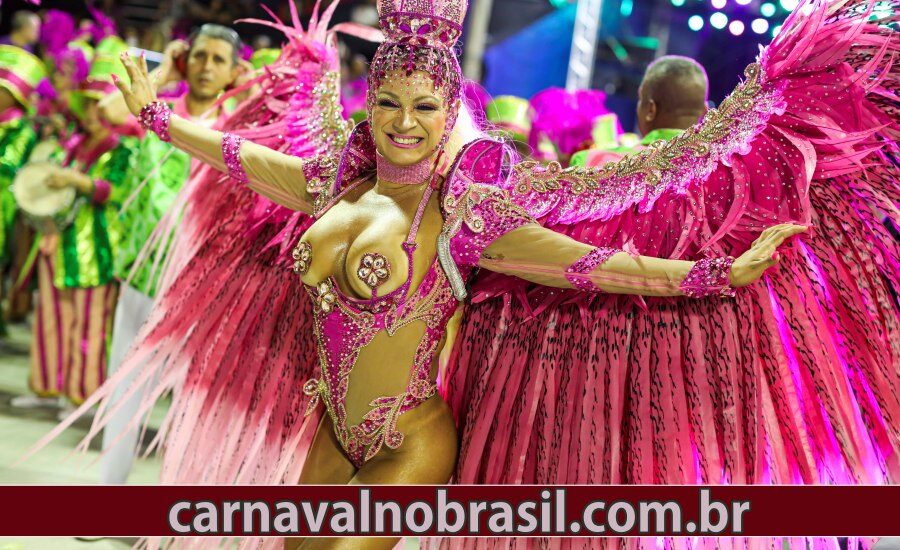 Desfile Lins Imperial no Carnaval do Rio de Janeiro - Foto RioTur - carnavalnobrasil.com.br