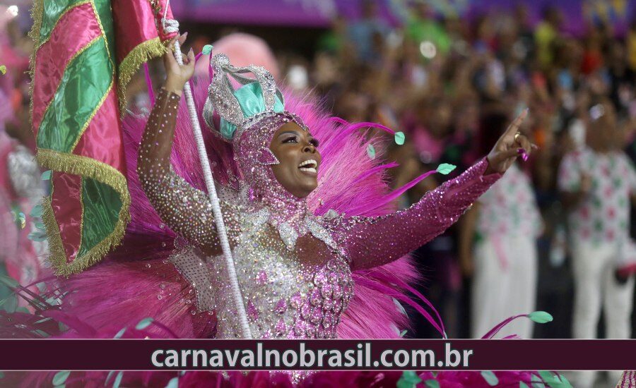 Desfile Mangueira no Carnaval 2022 do Rio de Janeiro - Fotos RioTur - carnavalnobrasil.com.br