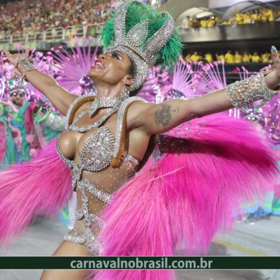 Desfile Mangueira no Carnaval 2022 do Rio de Janeiro - Fotos RioTur - carnavalnobrasil.com.br