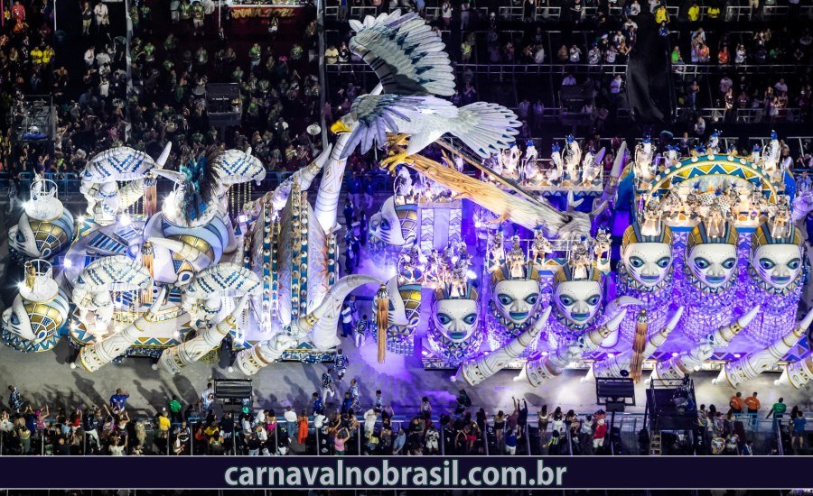 Desfile Portela no Carnaval 2022 do Rio de Janeiro - Foto RioTur - carnavalnobrasil.com.br