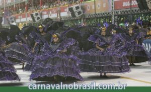 Desfile Rosas de Ouro Carnaval em Vitória - carnavalnobrasil.com.br