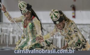 Desfile Tradição Serrana no Carnaval em Vitoria - carnavalnobrasil.com.br
