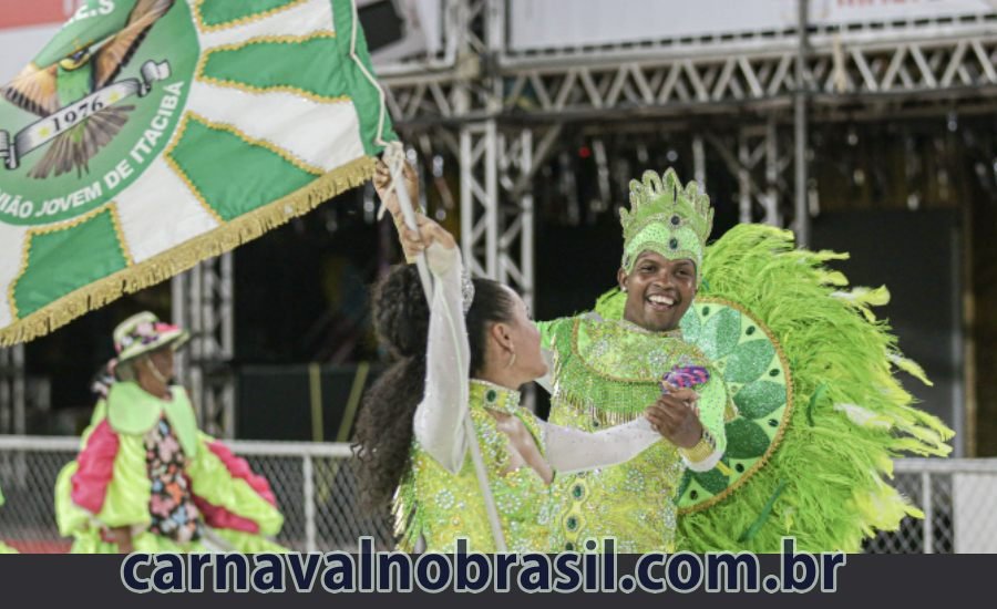 Desfile União Jovem de Itacibá Carnaval em Vitória - carnavalnobrasil.com.br