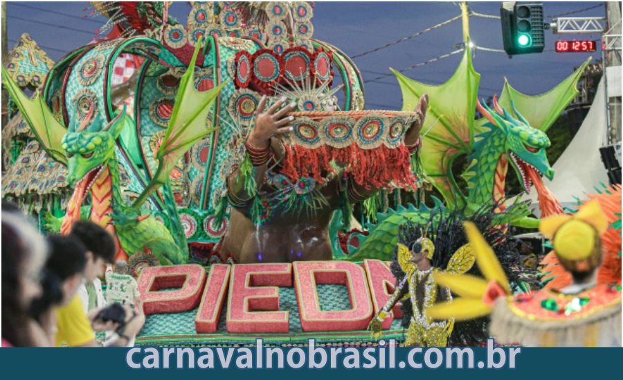 Desfile Unidos da Piedade no Carnaval de Vitória - carnavalnobrasil.com.br