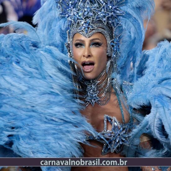 Desfile Unidos da Vila Isabel no Carnaval 2022 do Rio de Janeiro - Fotos RioTur - carnavalnobrasil.com.br