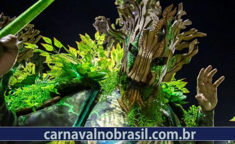 Desfile Unidos de Padre Miguel no Carnaval do Rio de Janeiro - Foto RioTur - carnavalnobrasil.com.br