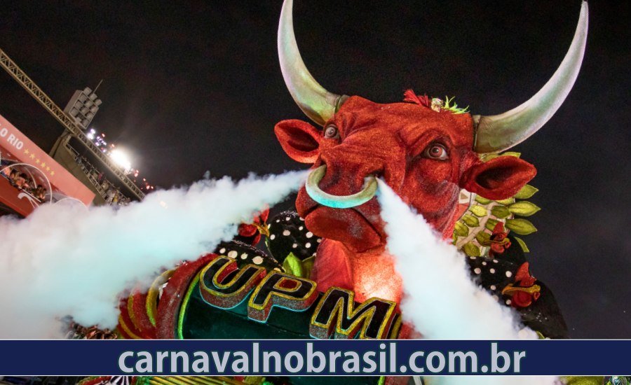 Desfile Unidos de Padre Miguel no Carnaval do Rio de Janeiro - Foto RioTur - carnavalnobrasil.com.br