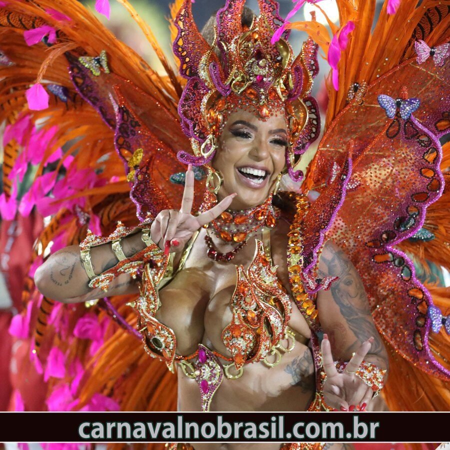 Desfile Unidos de Padre Miguel no Carnaval do Rio de Janeiro - Foto RioTur - carnavalnobrasil.com.br