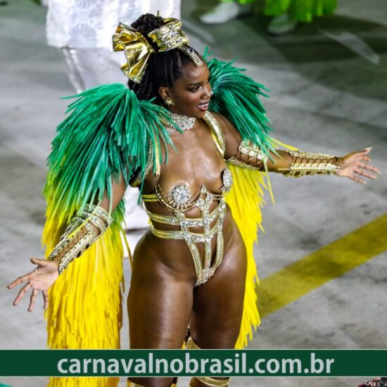 Iza no desfile da Imperatriz Leopoldinense no Carnaval 2022 do Rio de Janeiro - Foto RioTur - carnavalnobrasil.com.br