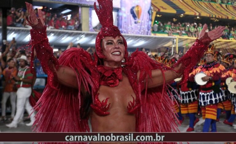 Paolla Oliveira no Carnaval 2022 - Desfile Acadêmicos da Grande Rio - Foto RioTur - carnavalnobrasil.com.br