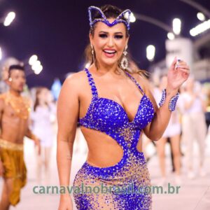 Suzana Simonet no desfile da Acadêmicos do Tucuruvi no Carnaval em São Paulo - carnavalnobrasil.com.br