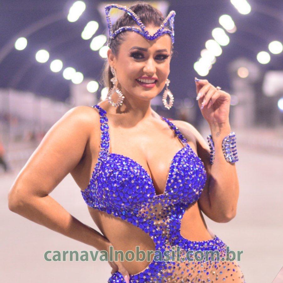 Suzana Simonet no desfile da Acadêmicos do Tucuruvi no Carnaval em São Paulo - carnavalnobrasil-com-br-620553.hostingersite.com