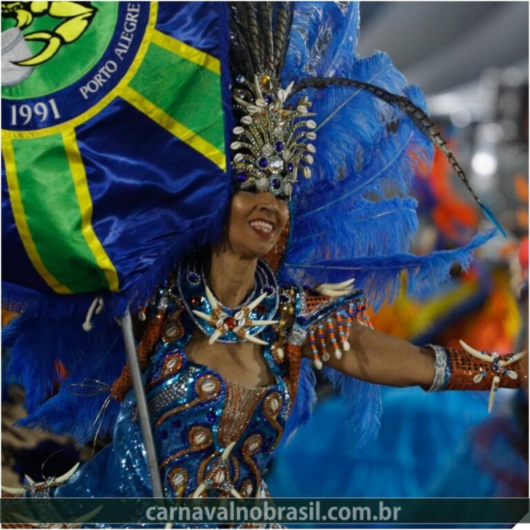 Fotos primeiro dia de desfile das Escolas de Samba no Carnaval 2022 de