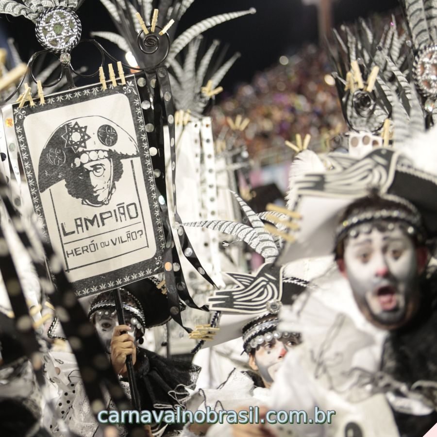 Desfile Imperatriz Leopoldinense no Carnaval 2023 do Rio de Janeiro  - Foto Gabriel Monteiro | RioTur