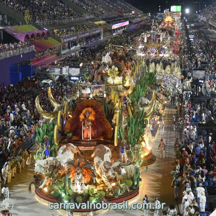 Desfile Imperatriz Leopoldinense no Carnaval 2023 do Rio de Janeiro  - Foto Ismar Ingber | RioTur